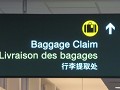 In de luchthaven van Vancouver - Engels, Frans en 