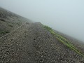 Wandeling in de regen op Mt. Tarumae, actieve vulk