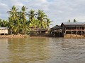  in de late namiddag met het bootje op de Mekong