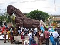 Cajamarca, carnaval dag 3, wachten voor vertrek na