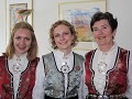 Siri, Kristin en Randi in nationale kledij