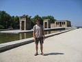 Aan de Egyptische tempel; een cadeautje van Egypte