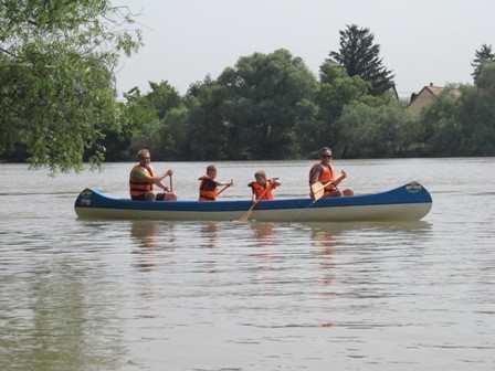 Twee dagen kano varen op de Donau
