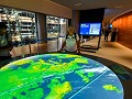Griet aan één van de infoborden