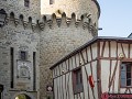 19 annes-Porte de Prison