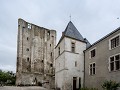 de slottoren en stukje van het kasteel Beaugency