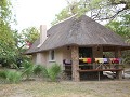 Onze bungalow met onze was, die we hadden laten do