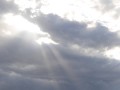 spel van zon en wolken boven de krugerbush