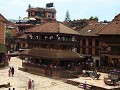 Bahktapur. Im Hintergrund unser Hotel mit Privatte
