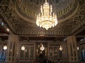 Im innern der As Sultan Qaboos Grand Mosque. 