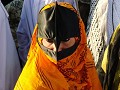Beduinenfrau mit der speziellen "burqa".