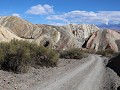 Cerro 7 Colores, rondrit tussen de rotsformaties