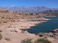 Embalse Potrerillos, verse sneeuw op de Andes berg