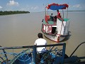 Sundarban boottocht, op sleep met motopech