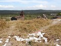 Bokor hill station: zicht van op heuvel met resten