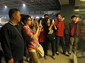 Terracotta leger - pit 2 - Chinese toeristen nemen