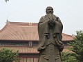Confucius tempel, voor de tempel