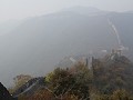 Chinese muur te Mutianyu in de mist