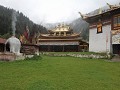 Munigou nature park, Tibetaans klooster met bijhor