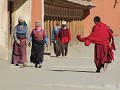Xiahe, Labrang monastery, op bedevaart rondom het 