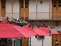 El Retiro, duiven op het plein