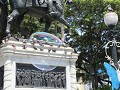 Guayaquil, reuzenbellen blazen in Parque Seminario