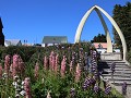 Falklands, Stanley, Whale bone arch, monument van 