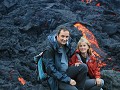 gloeiende lava in de krater van vulkaan Pacaya