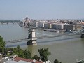 Pest : prachtige bruggen verbinden de Donau-oevers