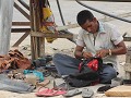 schoenmaker op straat