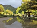 Tochi onsen, spiegelende plassen na de bui