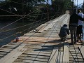 herstellingswerken aan de brug over de Nam Song ri