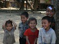 Ban Hoy Bor, verwelkoming door enkele kinderen
