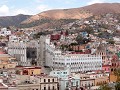 Guanajuato, universiteitsgebouw van uitzicht aan P
