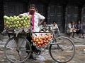 fruitverkoper in de buurt van Durbar Square