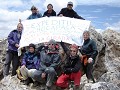 Anno 2005, met vrienden op de top van de Choucapac