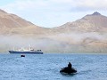 South Georgia, Fortuna Bay, de Zodiacs komen ons o