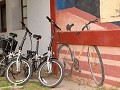 onze fietsjes bij het hotel