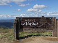 Top of the Word Highway aan de grens Alaska - Cana