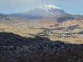 Overzicht over La Paz vanuit El Alto.  De berg Ill