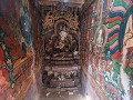 Gyantse Khumbu is een torchen met vele kapellen.  