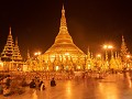 Het avondlijke bezoek aan de Shwedagonpagode roept
