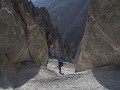 Grindpad op weg naar Tilicho basecamp, waar we op 