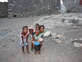 Kinderen in een "normale" Kaapverdische straat 
