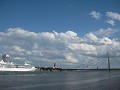 Riga aan de overkant van de rivier Daugava 