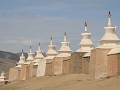 Erdene Zuu wordt omwald door 108 stoepa's
