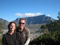 Achter de stad ligt de prachtige Tafelberg