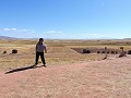 La Paz - Tiwanaku - onze zeer jonge gids die toch 