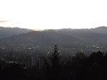 Medellin - Uitzicht bij het binnenrijden van de st