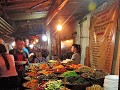 Luang Prabang - Nachtmarkt - Potje vol eten voor 1
